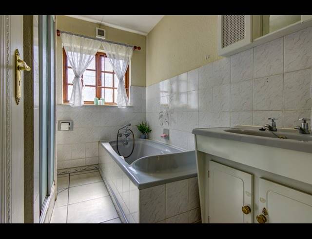 3 BEDROOM TOWNHOUSE FOR SALE IN TERENURE